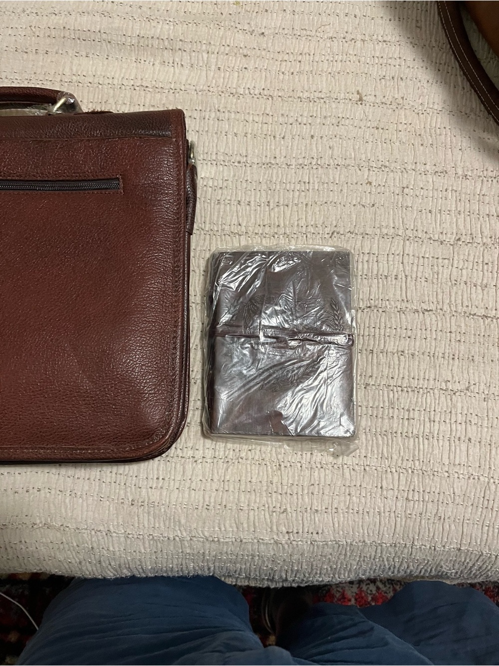 LEATHER BRIEFCASE. Denver Leather Co. NWOT never used. With leather day planner. - Picture 3 of 10